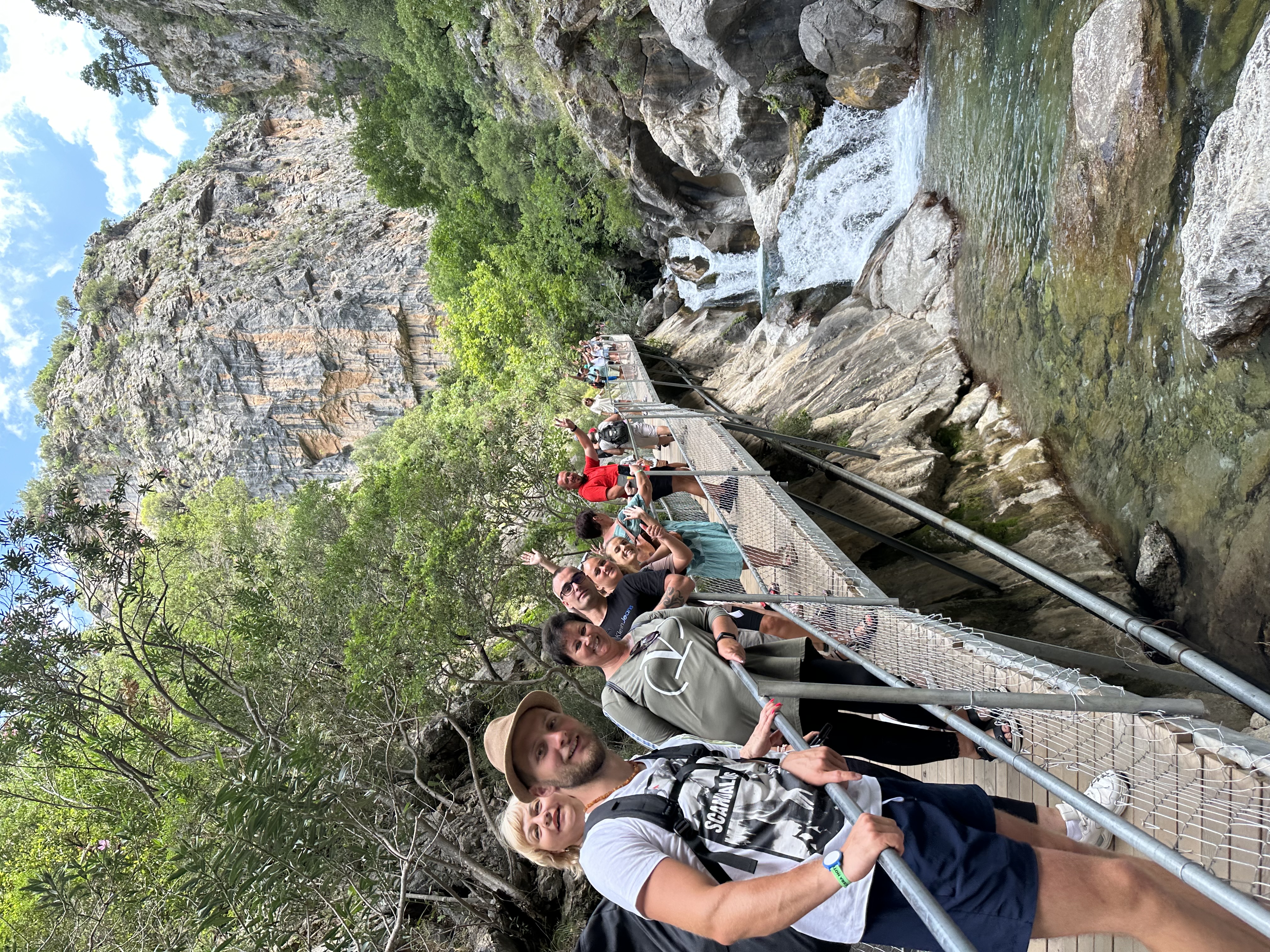 SAPADERĖS KANJONAS ir DIM UPĖS SLĖNIS